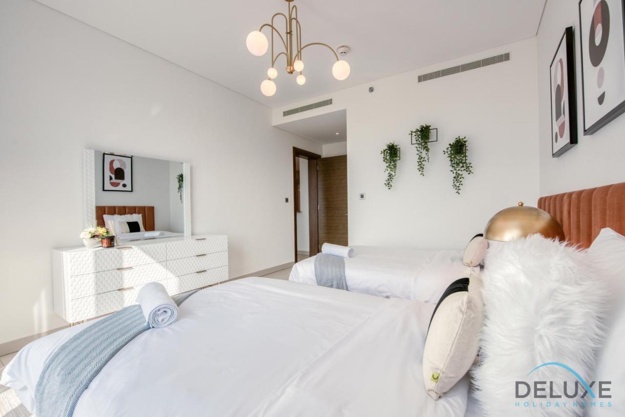 Notable 2Br At Sobha Hartland Greens Mbr City By Deluxe Holiday Homes ดูไบ ภายนอก รูปภาพ