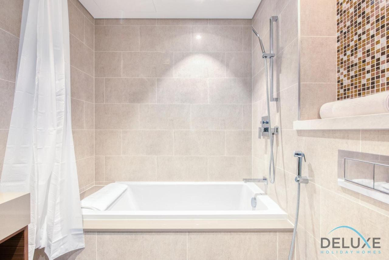Notable 2Br At Sobha Hartland Greens Mbr City By Deluxe Holiday Homes ดูไบ ภายนอก รูปภาพ